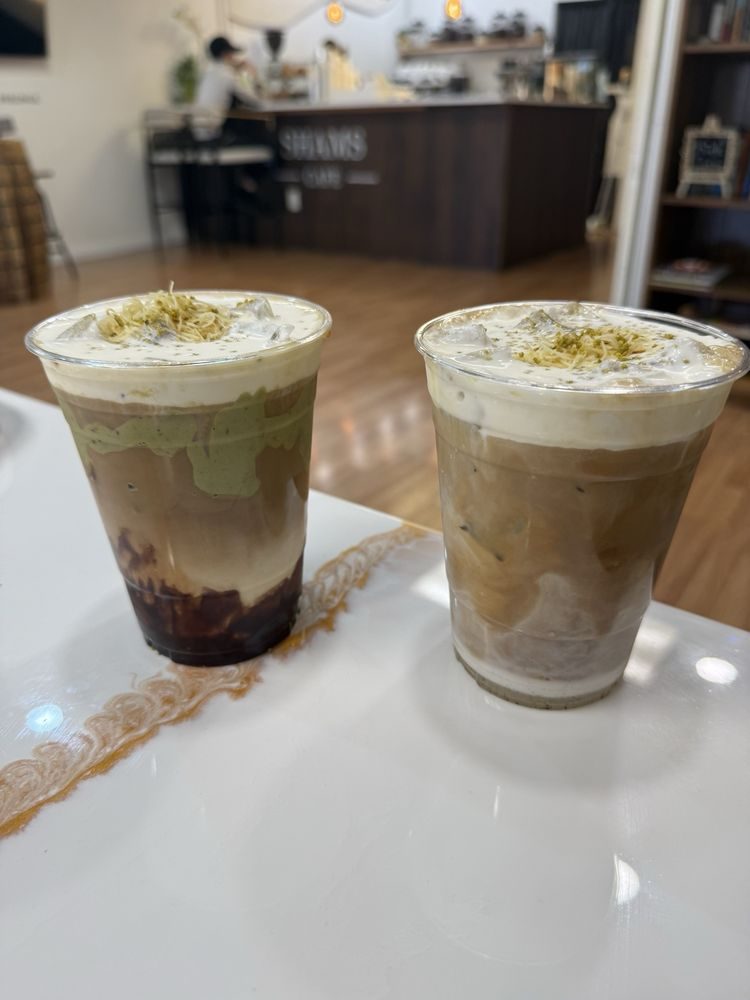 Dubai chocolate latte with chocolate drizzle